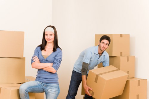 Long-term student storage arrangement in Northwoolwich for travel or placement