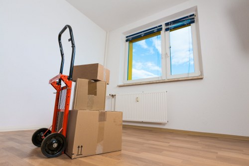 Local short-term storage facility in Northwoolwich with flexible access